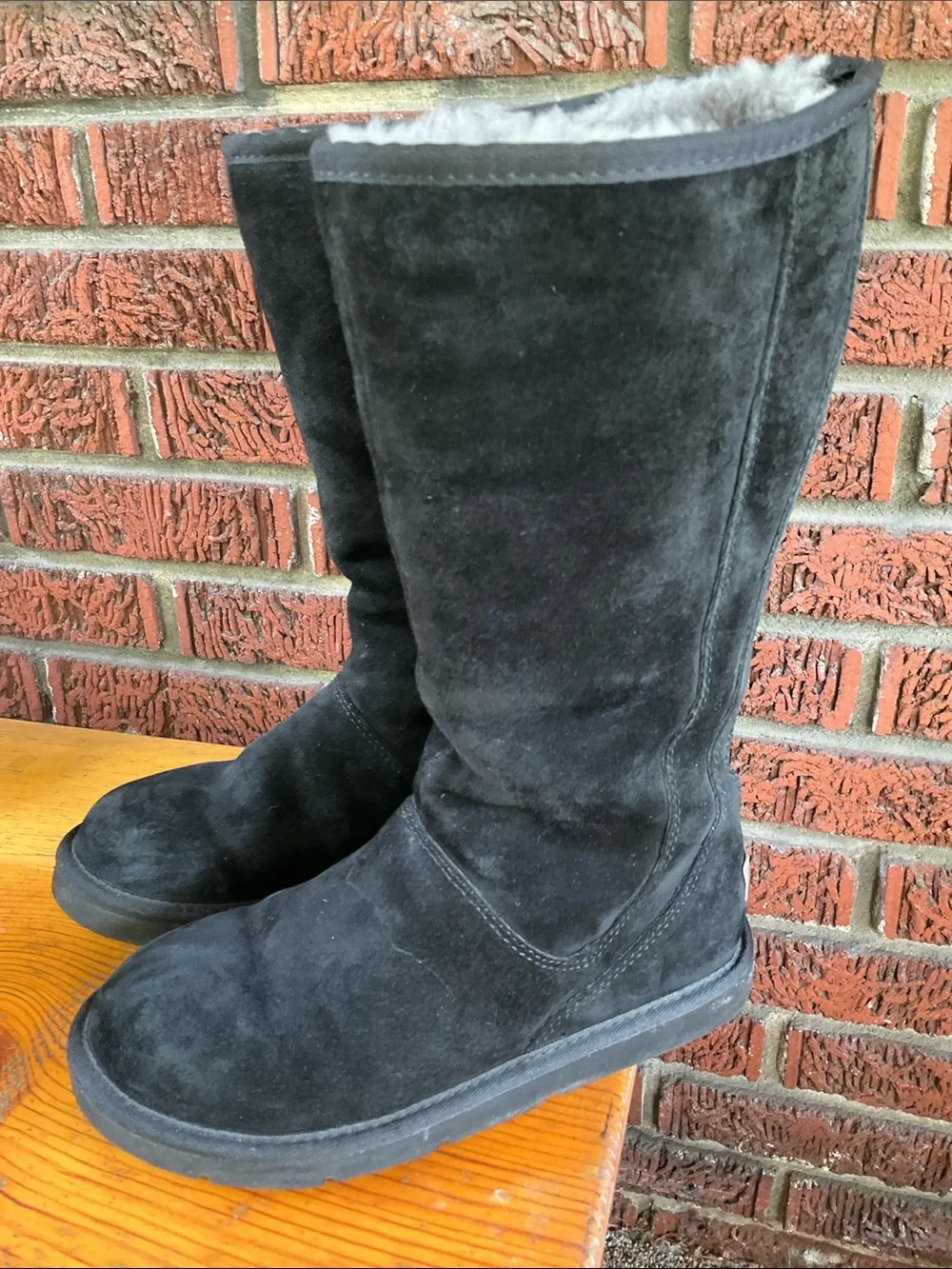 UGG Tall Knightsbridge leather boots
